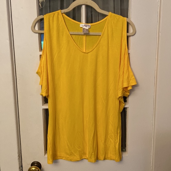 NWOT Venus Small Yellow Cold Shoulder Short Sleeve Top - Picture 2 of 6